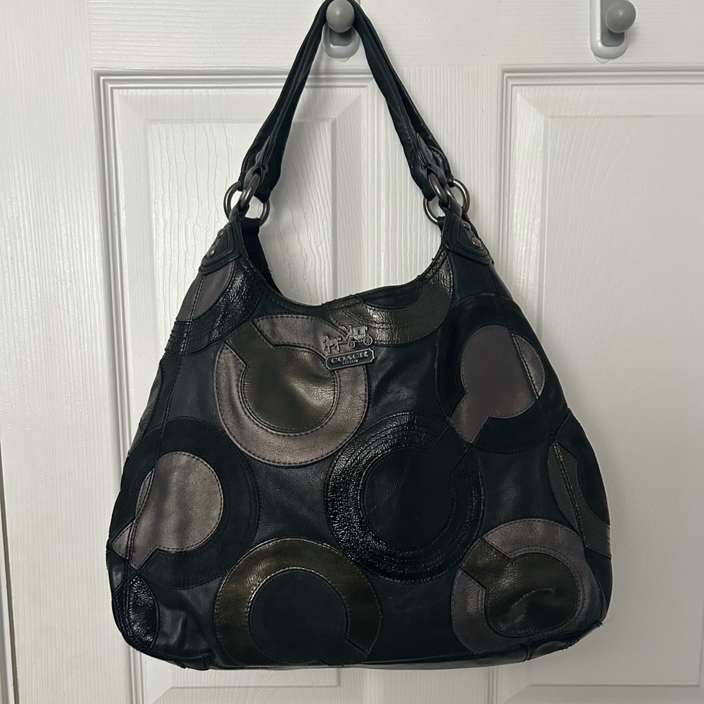 Coach Inlaid Op Art Maggie Gunmetal & Black Hobo 14298